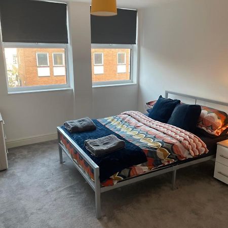 #0202 One Bedroom Serviced Apartment-Free Parking Derby Ngoại thất bức ảnh